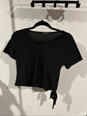 Goddess Classic Black Wrap Tee